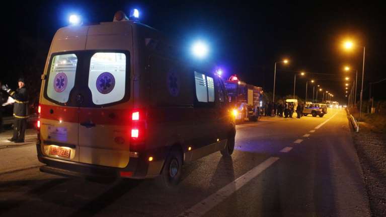 Σιθωνία: Σφοδρή σύγκρουση ΙΧ με νεκρό έναν 47χρονο