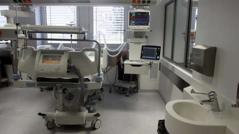 Στην εντατική του "Ιπποκρατείου" ο 48χρονος που τραυματίστηκε από ταχύπλοο