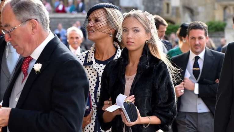 Η κόρη της Κέιτ Μος είναι μόλις 16 &amp; ίδια με τη μητέρα της- Δείτε την