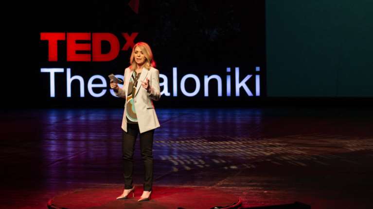Η Έλλη Στάη στο TEDxThessaloniki: Η δημοσιογραφία στην εποχή των fake news