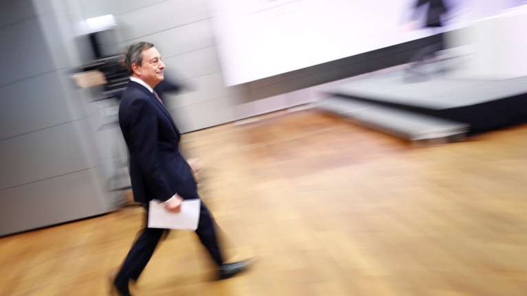 La Stampa: Η Ιταλία σκέφτεται τον Ντράγκι για επικεφαλής της Κομισιόν