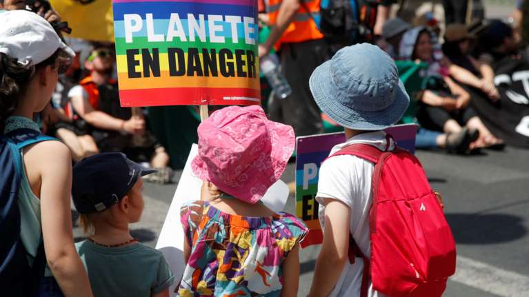 Το όριο των 45 βαθμών Κελσίου ξεπεράσθηκε για πρώτη φορά στη Γαλλία