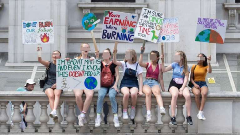 Πολωνία: Η 13χρονη Ίνγκα φέρνει την κλιματική αλλαγή στο κοινοβούλιο