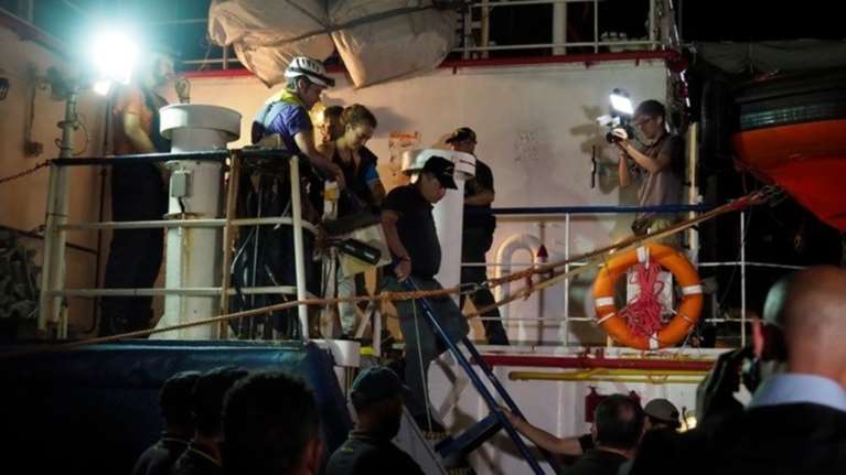 Κόντρα Ιταλίας - Γερμανίας για την καπετάνισσα του Sea-Watch