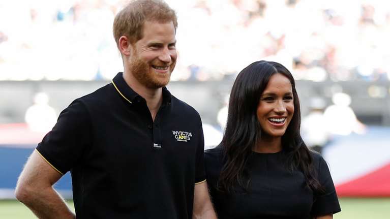 Η επανεμφάνιση της Μαρκλ: Έτσι είναι το σώμα της δύο μήνες μετά τη γέννα