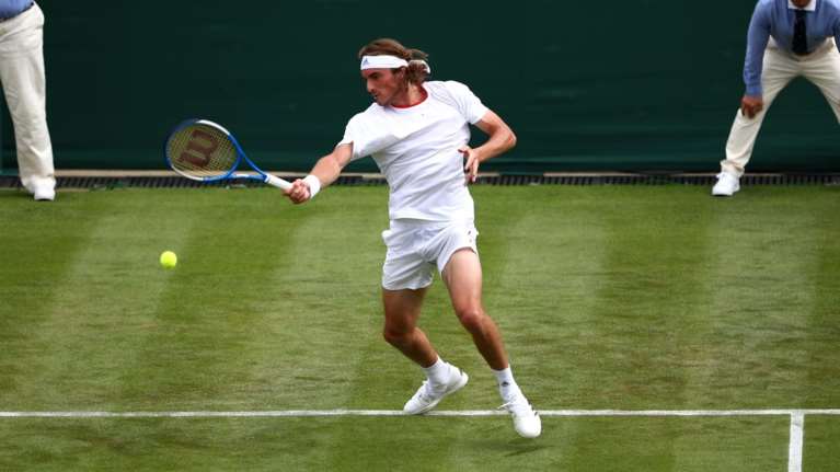 Γουίμπλετον: «Αντίο»... με το καλημέρα ο Τσιτσιπάς