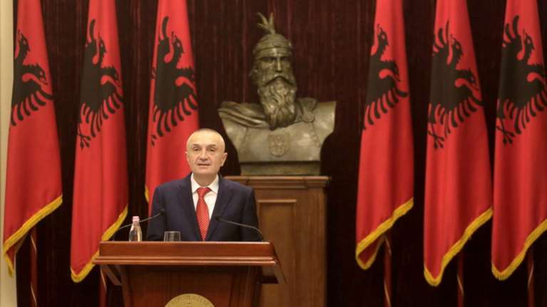 Πρόωρες βουλευτικές εκλογές με εκλογή νέου Προέδρου προτείνει ο Μέτα