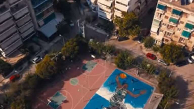 Ο "άγγελος" του Γιάννη μιλά για τον Αντετοκούνμπο