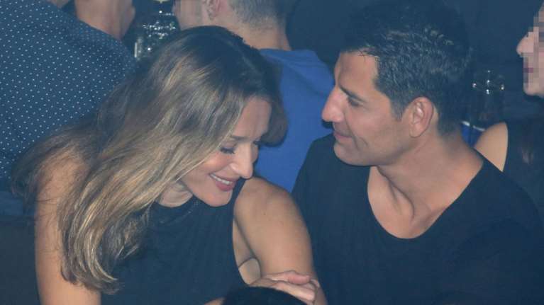 Η τρυφερή εξομολόγηση του Σάκη: &quot;Για να με σηκώνεις κάθε φορά που πέφτω...&quot;