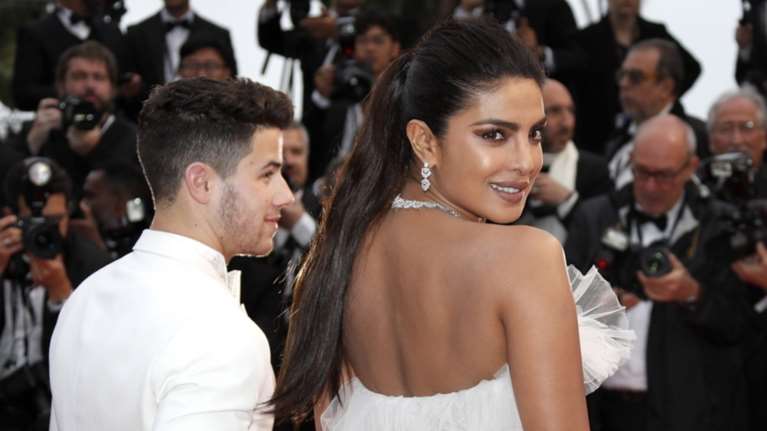 Η Πριγιάνκα Τσόπρα στο Elle μιλά για την Μέγκαν