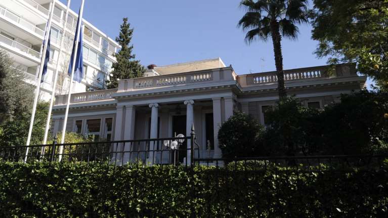 Σύσκεψη Μαξίμου: Στην ΕΡΤ από τη νέα χρονιά ΑΕΚ, ΠΑΟΚ και ΟΦΗ