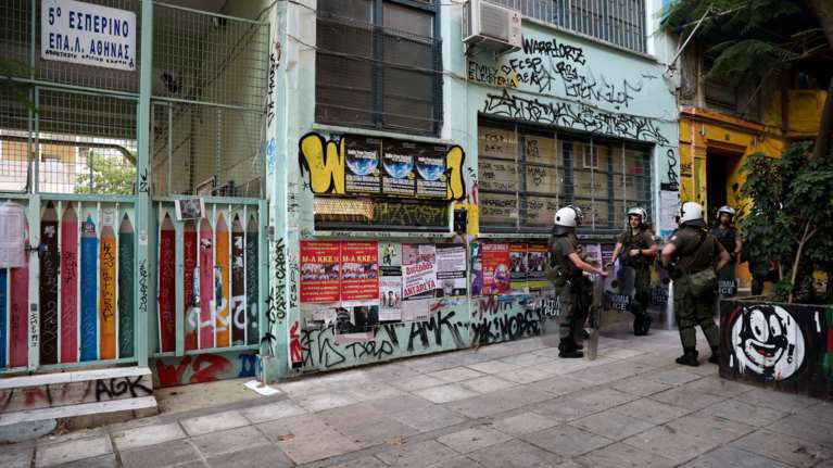 Ανάληψη ευθύνης για την αρπαγή &amp; το κάψιμο κάλπης στα Εξάρχεια