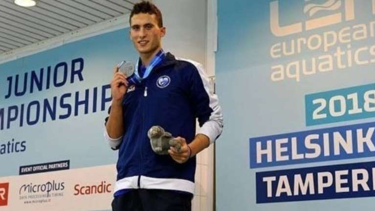 Πολλά χαμόγελα στην επιστροφή της ελληνικής αποστολής από το Καζάν