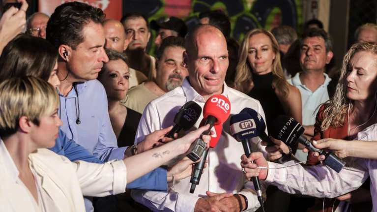 Την έδρα της Α&#39; Θεσσαλονίκης καταλαμβάνει ο Γιάνης Βαρουφάκης