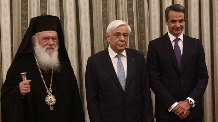 Guardian για Μητσοτάκη: Πρωθυπουργός με ριζικά άλλο στιλ