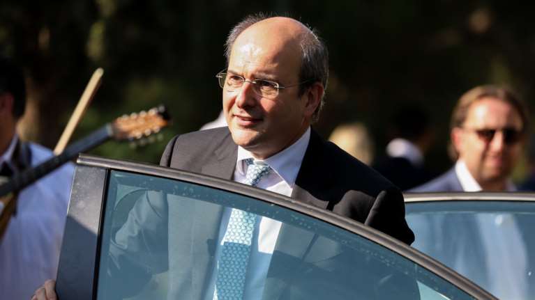 Χατζηδάκης: Επείγον και πιεστικό το ζήτημα της ΔΕΗ