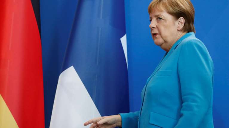 &quot;Όχι&quot; από Μέρκελ για αλλαγές στο ελληνικό πρόγραμμα