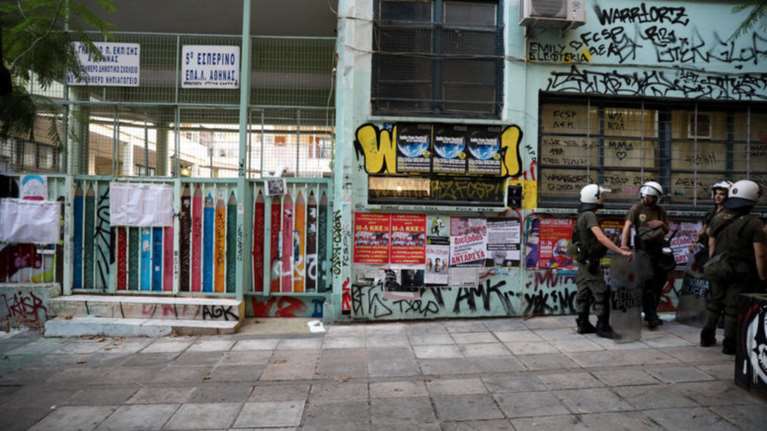 Ταυτοποίηση δράστη της επίθεσης στο εκλογικό τμήμα στα Εξάρχεια