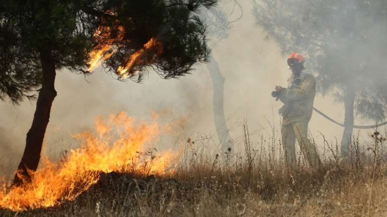 Σε εξέλιξη νέα πυρκαγιά στον Ασπρόπυργο - Ισχυρές δυνάμεις