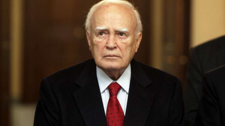 Ο φαρσέρ Τομάσο Ντε Μπενεντέτι πίσω από τον «θάνατο» του Κάρολου Παπούλια