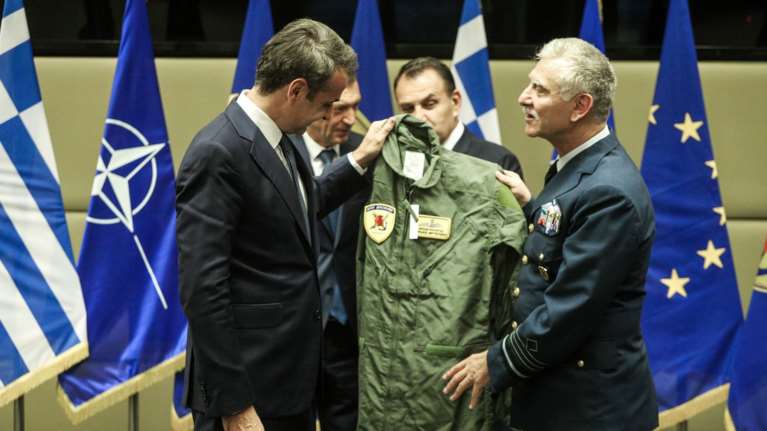 Μητσοτάκης: Παρά την κρίση το αξιόμαχο των ΕΔ δεν έχει καμφθεί