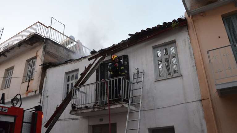 Ναύπλιο: Νεκρή ηλικιωμένη από φωτιά στο σπίτι της