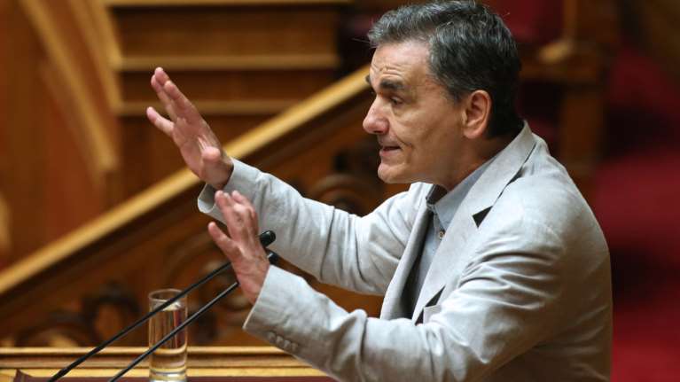 Τσακαλώτος:Πού θα βρει η κυβέρνηση τα 1,8 δισ. για να υλοποιήσει τα μέτρα