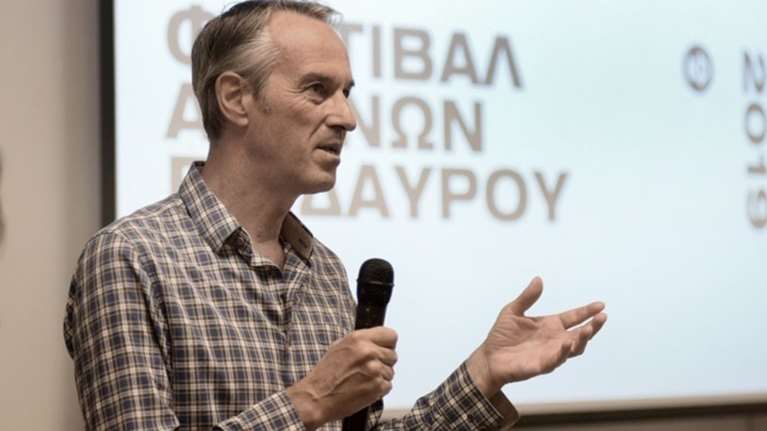 Ίβο βαν Χόβε: συνδέοντας την Ηλέκτρα και τον Ορέστη με το τώρα