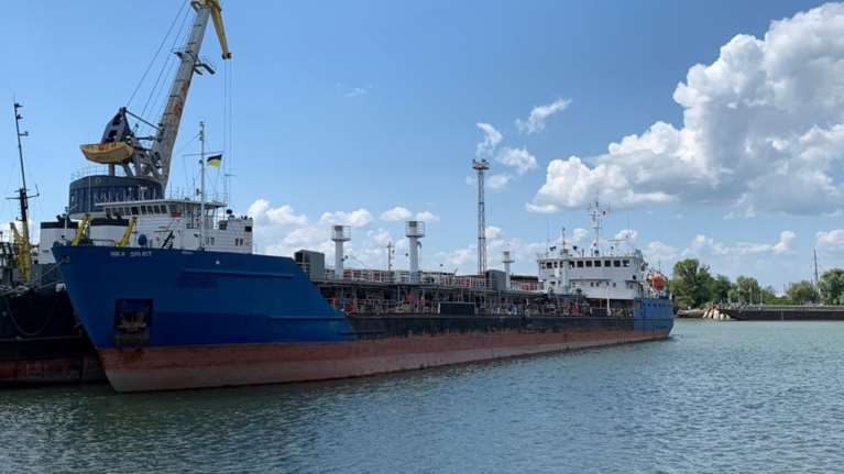 Κέρτς:  Η Ουκρανία συνέλαβε ρωσικό τάνκερ - Είχε αποκλείσει πολεμικά της