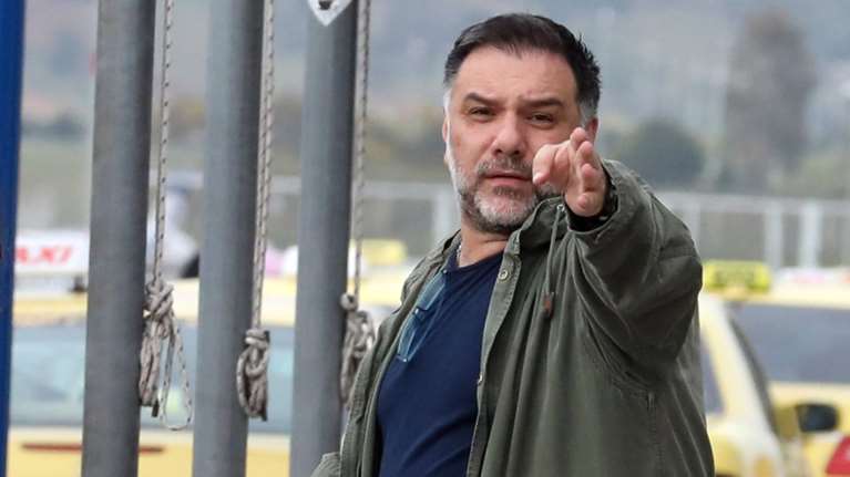 Θύμα απάτης ο Γρηγόρης Αρναούτογλου: Το δημόσιο ξέσπασμα [Εικόνες]