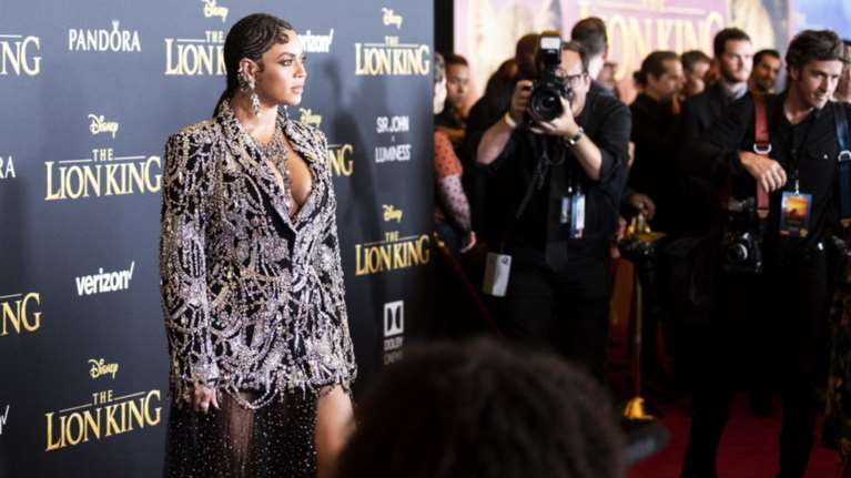 Η Μπιγιονσέ σπάει το ταμπού: ανεβαίνει στη ζυγαριά &amp; δείχνει τα κιλά της