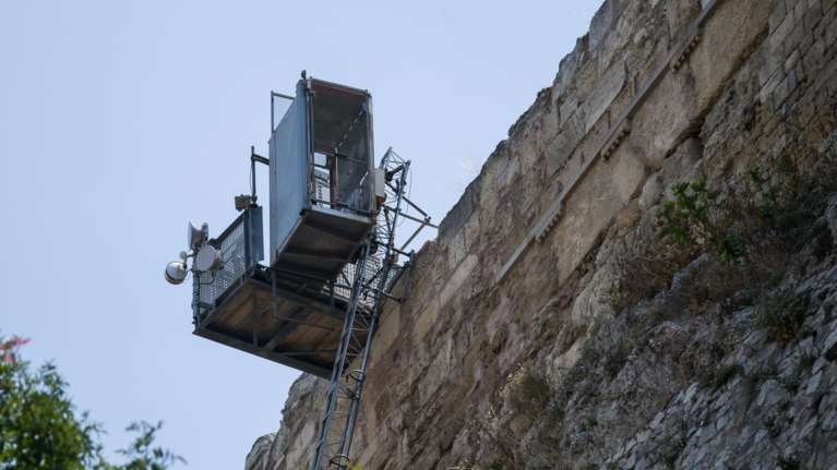 Και πάλι εκτός λειτουργίας ο ανελκυστήρας της Ακρόπολης
