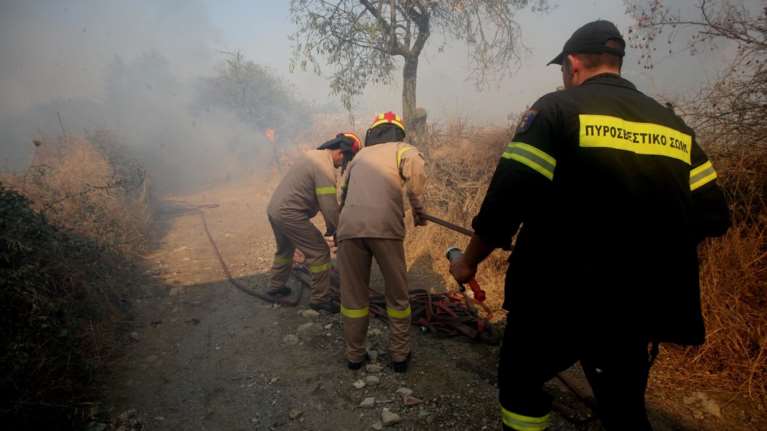 Μπαράζ πυρκαγιών σε Αττική, Φθιώτιδα, Ιτέα και Λάρισα