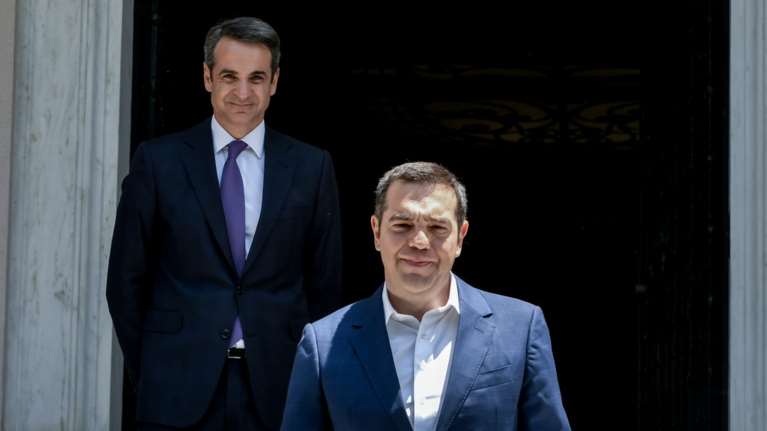 Ανεβαίνει το πολιτικό θερμόμετρο με «επιτελικό κράτος» και άσυλο