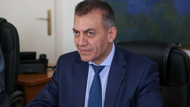 Βρούτσης για 120 δόσεις: Καμία παράταση μετά τις 30 Σεπτεμβρίου