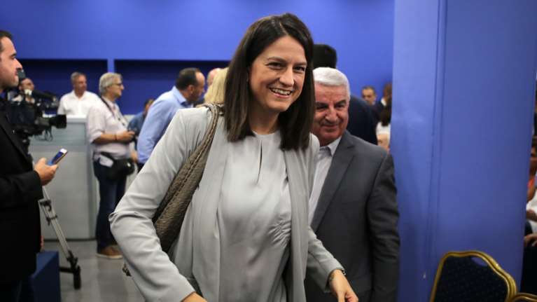 Κεραμέως: Επαναφέρουμε τη βάση του 10 στις πανελλαδικές