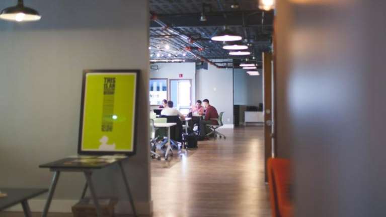 ΓΣΕΕ: Έτσι πληρώνεται η αργία του 15αύγουστου στον ιδιωτικό τομέα