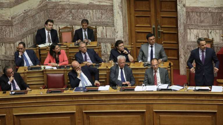 Διήμερο φωτιά στη Βουλή-σκληρή κόντρα για το επιτελικό κράτος