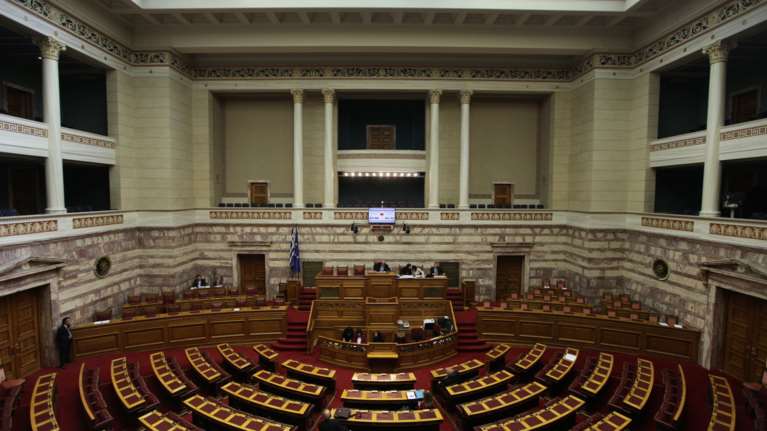 Eνστάσεις της επιστημονικής επιτροπής για απομάκρυνση Θάνου