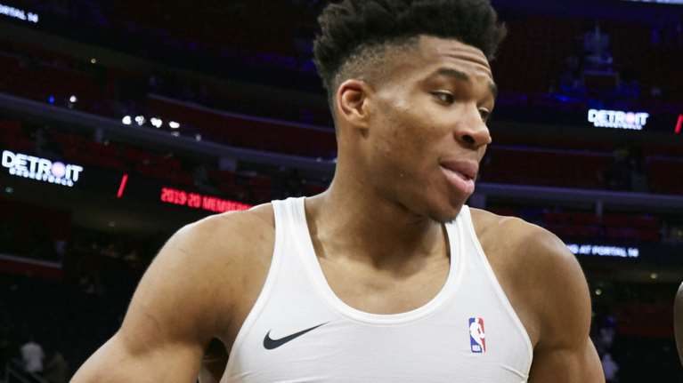 Κλινήρης με γαστρεντερίτιδα ο Αντετοκούνμπο