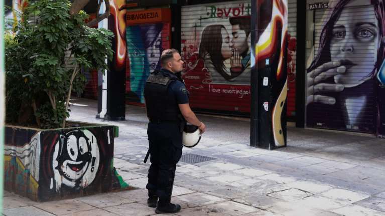 Μεγάλη αστυνομική επιχείρηση σε Εξάρχεια &amp; Οικονομικό Πανεπιστήμιο