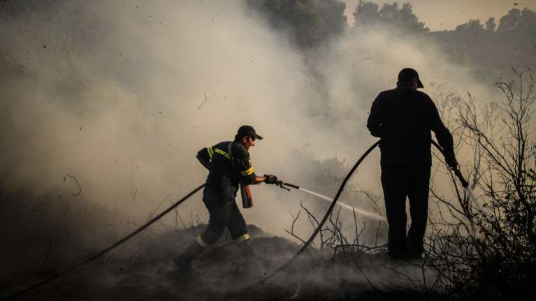 Έχει οριοθετεί η πυρκαγιά στην Ελαφόνησο