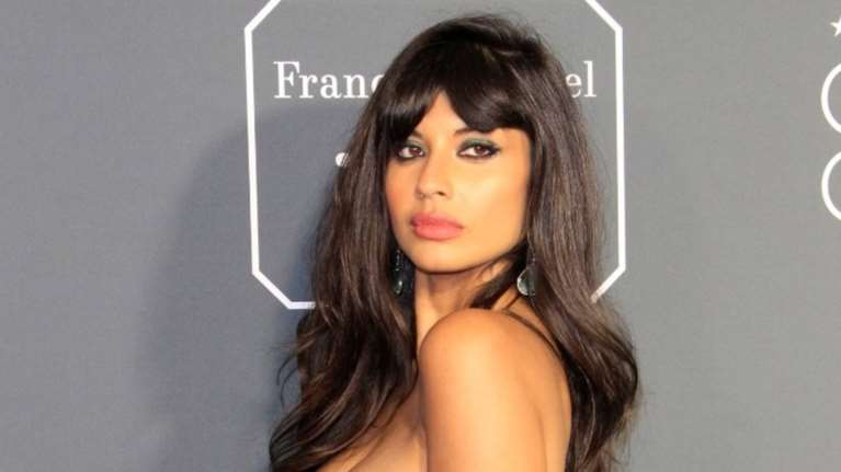 Η Τζαμίιλα Τζαμίλ κατήγγειλε τις ρετουσαρισμένες φωτογραφίες