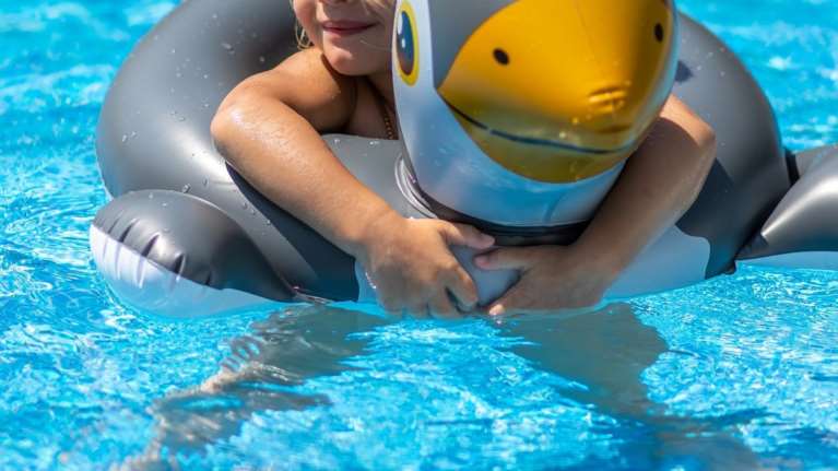 Πάτρα: Στο νοσοκομείο 5χρονη που χρειάστηκε βοήθεια σε πισίνα ξενοδοχείου