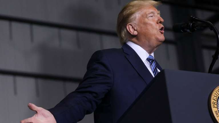 Τραμπ: Καλεί την Κίνα σε διάλογο με διαδηλωτές του Χονγκ-Κονγκ