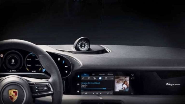 Αpple CarPlay χωρίς χρήση iPhone για τη νέα Porsche Taycan