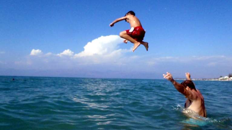 Καιρός: Ανοδος της θερμοκρασίας και σκόνη