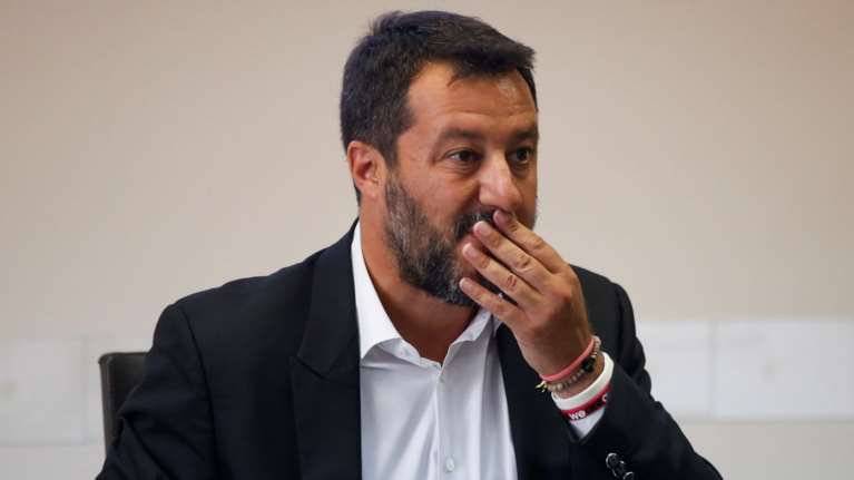 Έρευνα της εισαγγελίας για το γιο Σαλβίνι και το τζετ σκι της αστυνομίας