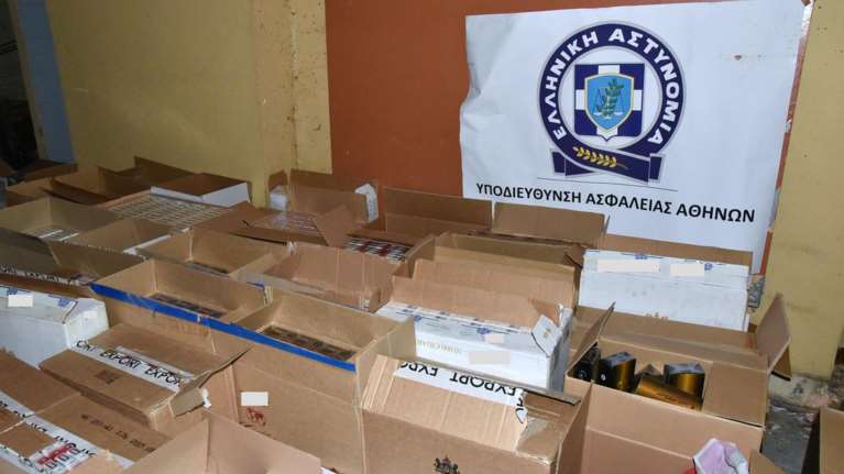 Εξάρθρωση σπείρας με λαθραία τσιγάρα από τις αρχές