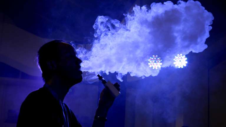ΗΠΑ: Ο πρώτος θάνατος που ίσως συνδέεται με το ηλεκτρονικό τσιγάρο